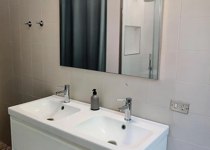 Peaceful Lakefront Daire *