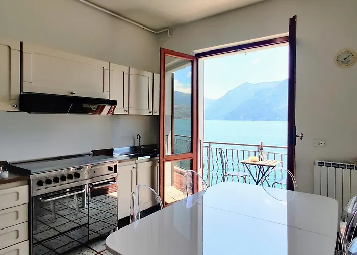 Appartement Peaceful Lakefront Marone